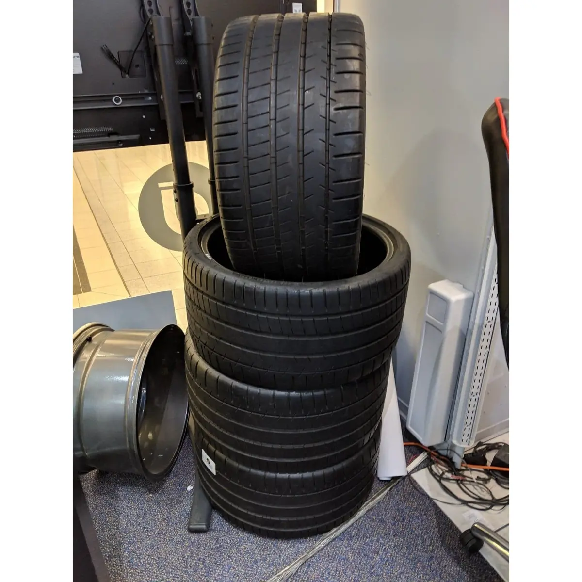 Michelin Pilot Super Sport 305/25Zr20 1
