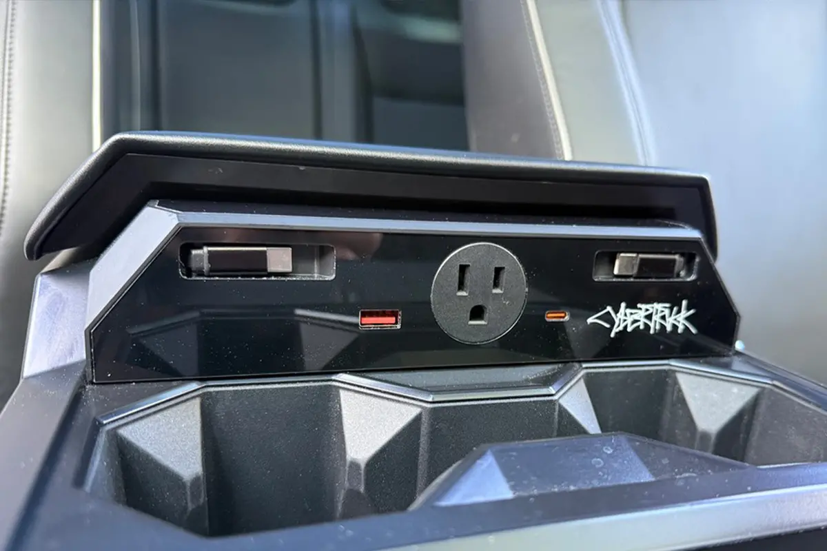Tesla Cybertruck Center Console Phone And Quad Usb / 110V Ac Device Power Hub 1