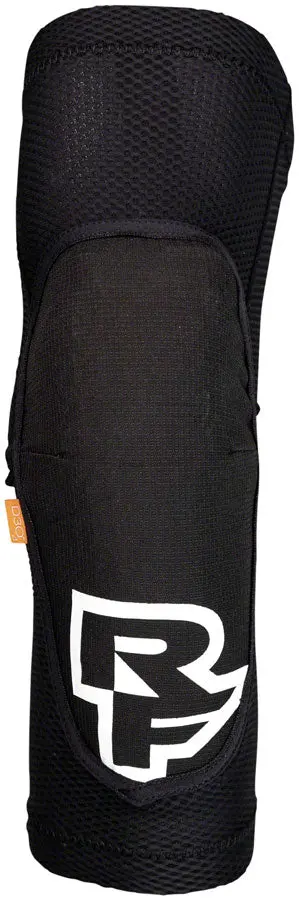 Raceface Covert Knee Guard 1