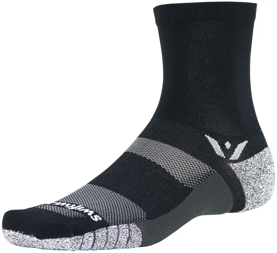 Swiftwick Flite Xt Five Socks 1