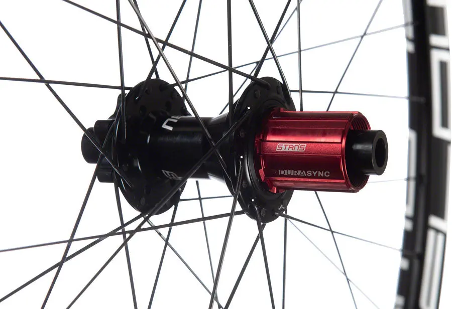 Stan’s NoTubes Flow EX3 Tubeless Rear Wheel - Image 2