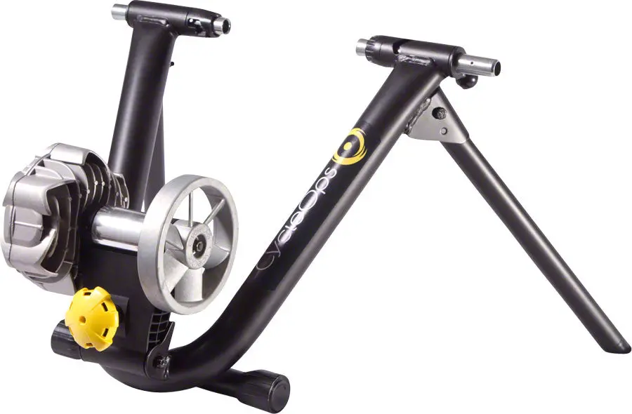 Cycleops Fluid2 Trainer 1