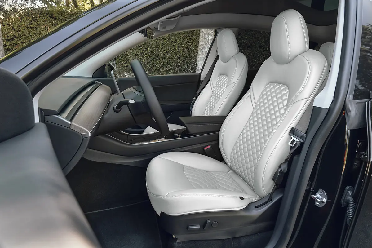 Tesla Model Y 7-Seat Interior Upgrade – Signature Diamond-Stitched Trim Kit - Image 12