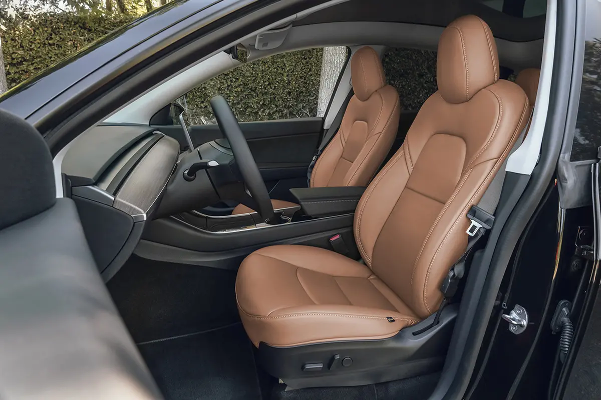 Tesla Model Y 5-Seat Interior Upgrade – OEM-Style Factory Design - Image 14