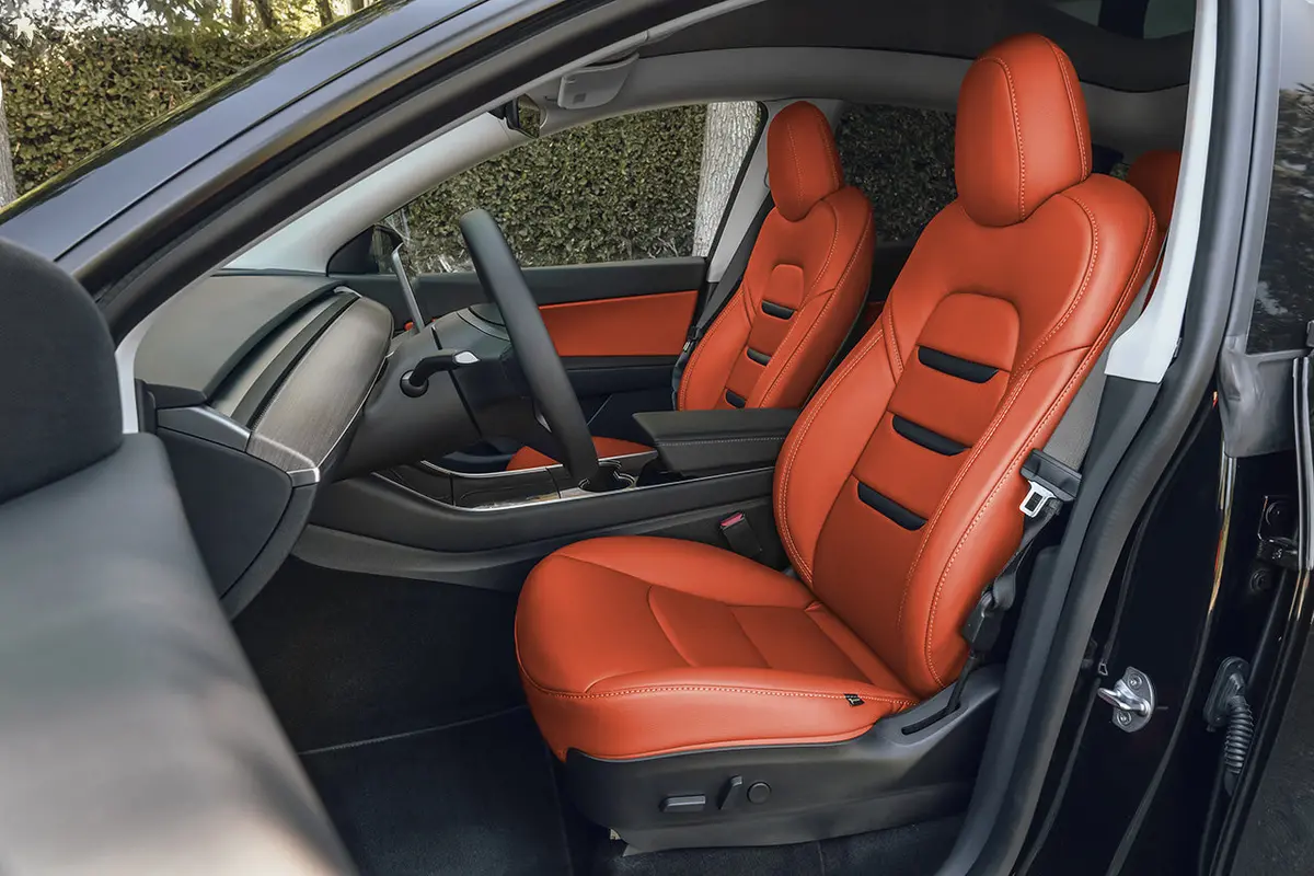 Tesla Model Y 5-Seat Interior Upgrade – Insignia Stitching Design - Image 33