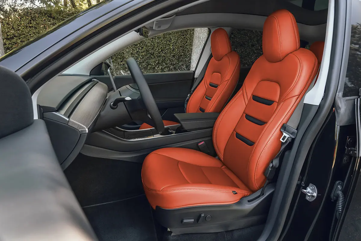 Tesla Model Y 5-Seat Interior Upgrade – Insignia Stitching Design - Image 32