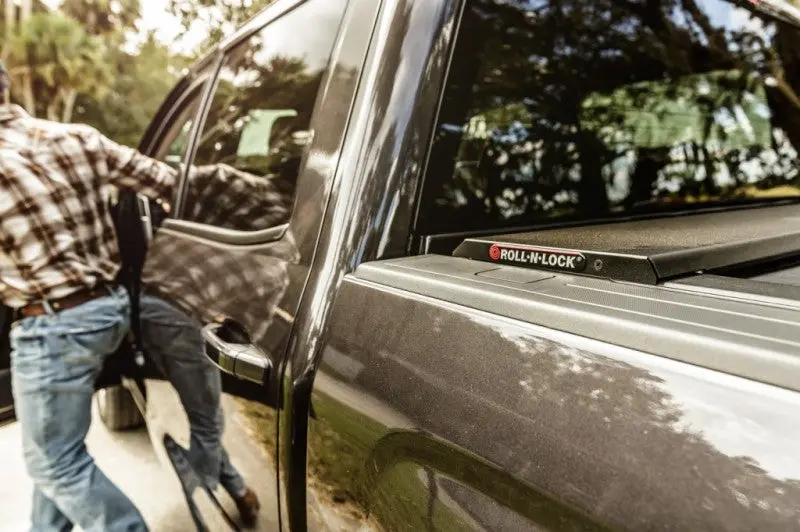 Roll-N-Lock A-Series Retractable Tonneau Cover – 77" Length, Fits 2007–2018 Toyota Tundra Regular & Double Cab 1