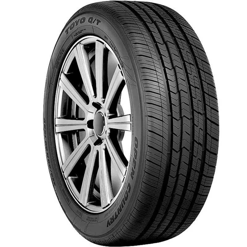 Toyo Open Country Q/T All-Terrain Tire – 255/60R18, 112V Load/Speed Rating 1